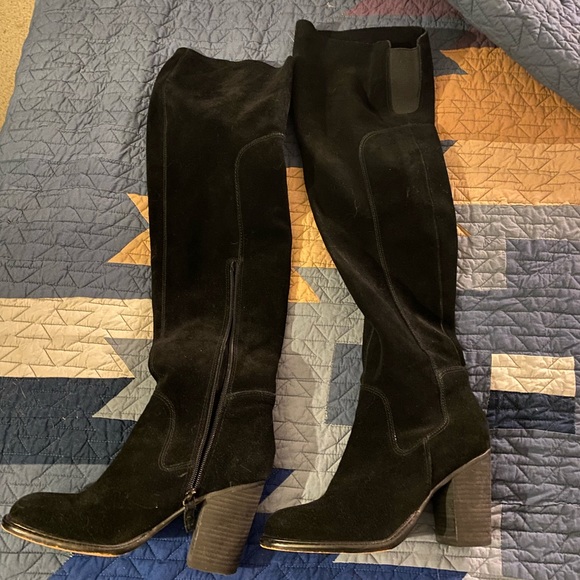 Kelsi Dagger Over The Knee Boot - Picture 2 of 5